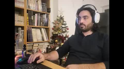 Snapshot of yeeaahoo chatting on December 5, 9:11 pm yeeaahoo online show from December 5, 9:11 pm