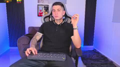 YEIKO ROMERO online show from July 30, 9:04 pm
