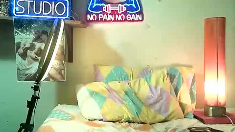 yeisoncastellanos1999 online show from January 11, 1:33 am