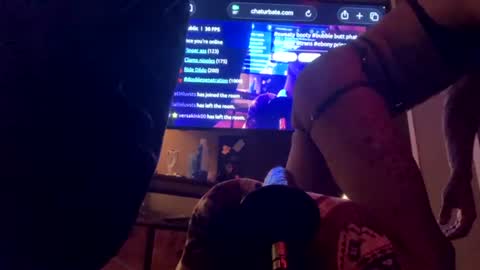 Ella Ts online show from July 4, 8:18 am