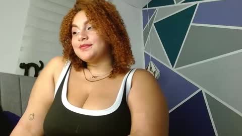 Snapshot of yera_carey chatting on October 10, 11:42 pm yera online show from October 10, 11:42 pm