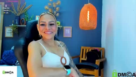 yessika_parker online show from October 28, 2:12 am