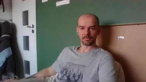 yewloo online show from January 6, 7:34 am