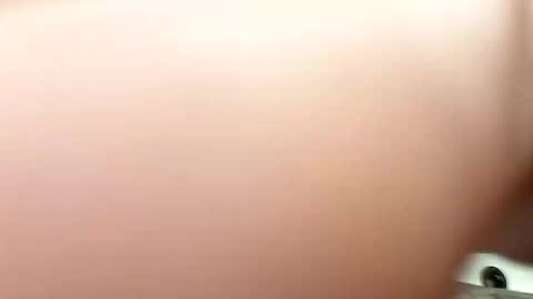 yfwb69xxx online show from November 2, 3:50 am