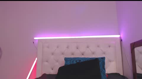 Yhazan Blake online show from April 3, 4:08 am