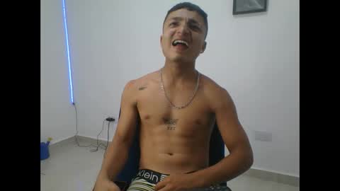 yissus_20 online show from April 11, 4:11 pm