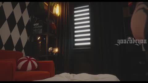 ynnenbrynn online show from November 27, 9:17 am