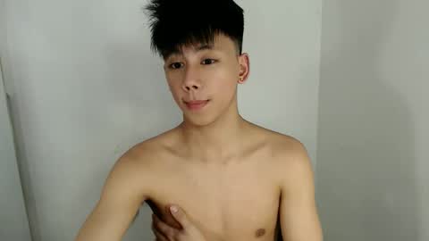 ynotyu online show from March 8, 9:30 pm