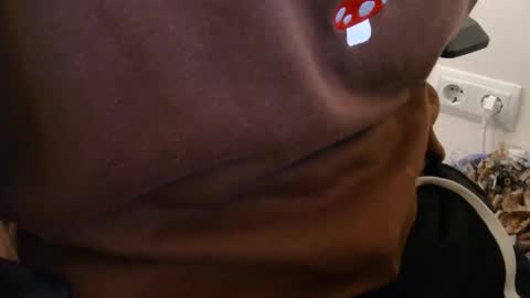 yokaxondoo online show from April 6, 8:04 am