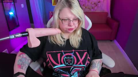 Yoki online show from April 20, 5:54 am