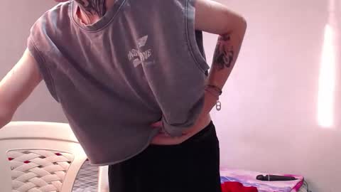 Little Mike Independent model online show from October 2, 10:08 pm