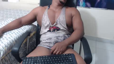 yordanocleys online show from February 25, 11:37 pm