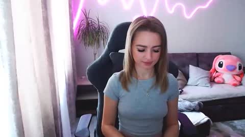 Bella online show from April 22, 7:59 am