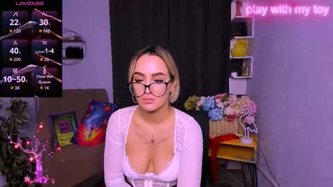 your bunny12 online show from November 10, 3:37 pm