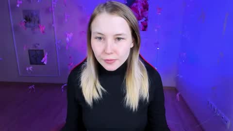 Ella online show from April 17, 9:00 am