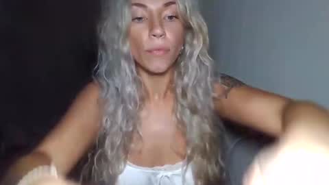 your_fav1 online show from September 12, 6:04 am