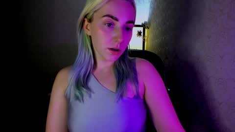 Cora online show from December 19, 3:52 pm