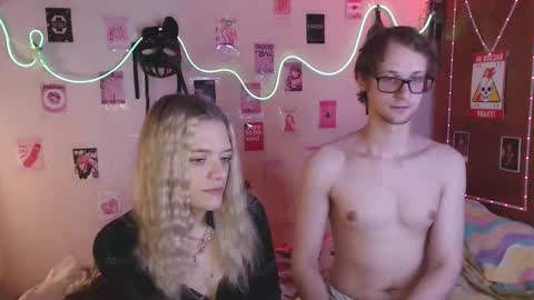 Your Horny Friends online show from September 23, 1:38 pm