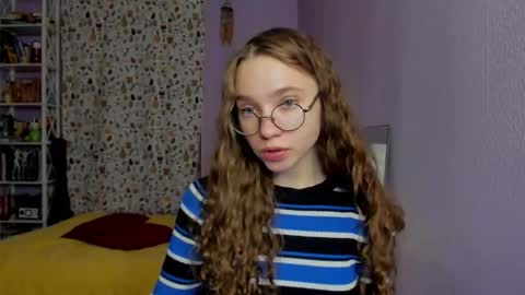 Leslie online show from November 24, 7:34 pm