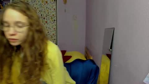 Leslie online show from February 8, 4:10 pm