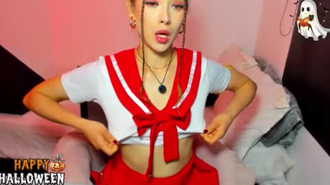 your_little_ online show from October 22, 10:40 am