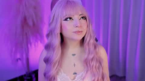 Cami independent model online show from March 11, 8:06 am