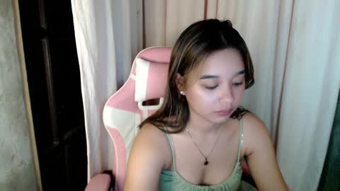 Snapshot of your_pinay_ivy chatting on October 3, 5:10 pm your_pinay_ivy online show from October 3, 5:10 pm