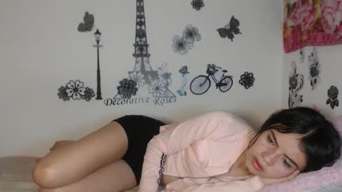 KAREN online show from December 5, 9:33 pm