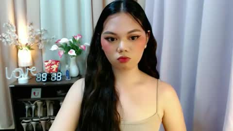 Hi its me Yna online show from November 5, 1:13 pm