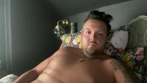 yourdaddyy34 online show from April 10, 3:17 pm