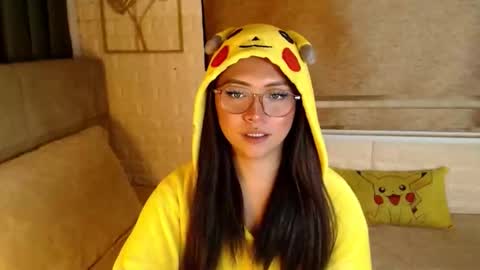 JEN  online show from February 14, 3:48 pm