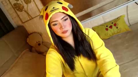 JEN  online show from December 14, 5:57 am