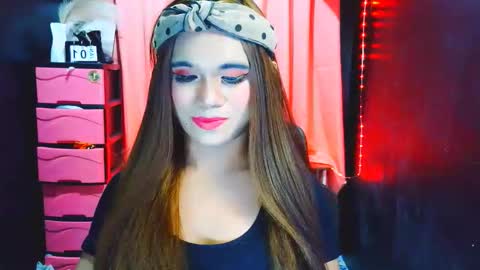 yourdirtygirl_lyla online show from February 5, 5:55 am