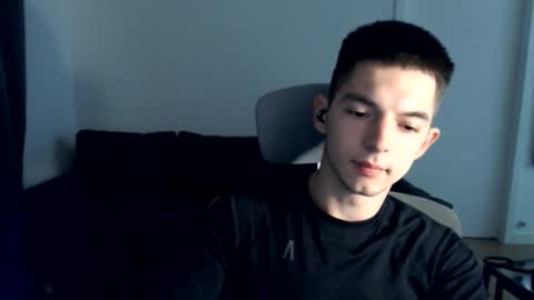 yourethan online show from October 21, 6:33 pm