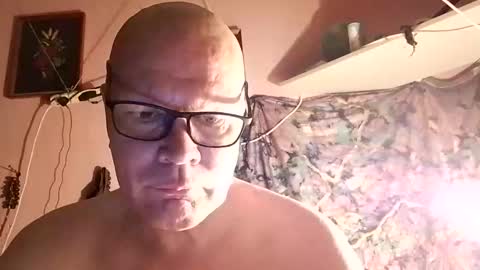 yourfans78gt31 online show from May 9, 10:16 pm
