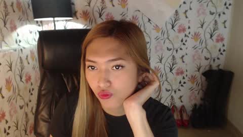 Roxxx online show from January 6, 10:15 pm