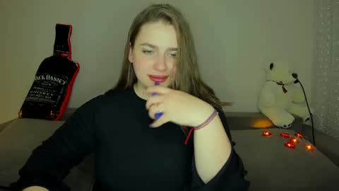 yourgem__ online show from February 25, 10:42 pm