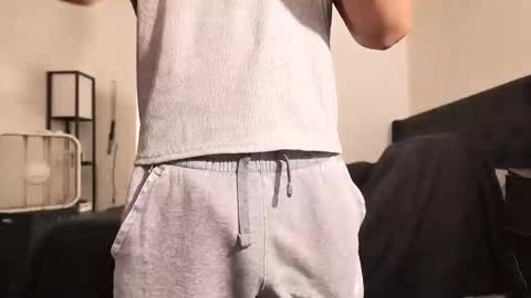 yourguuy21 online show from March 22, 8:02 pm