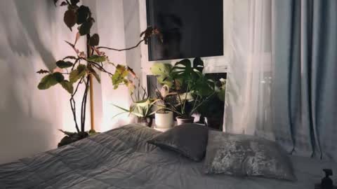 Aida online show from March 8, 3:13 pm