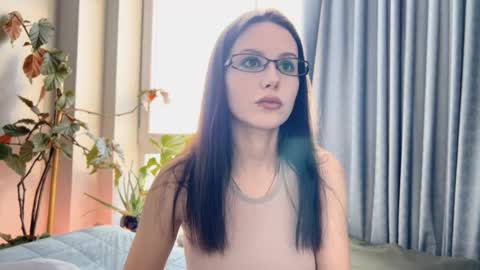 Aida online show from March 5, 9:16 am