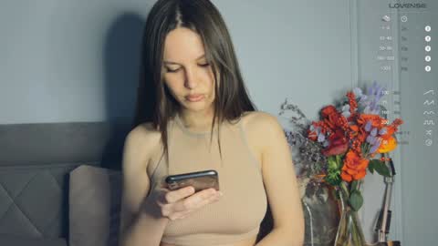 Aida online show from February 4, 3:26 pm