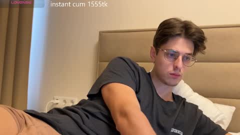 Chris online show from March 5, 6:33 am