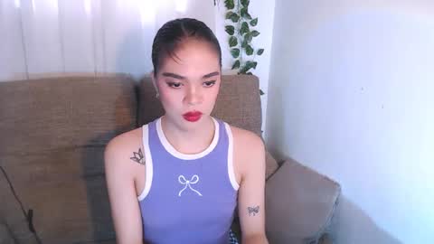 yourhumilitionqueen online show from July 15, 2:06 am