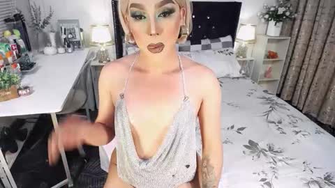 --               online show from November 30, 6:53 am