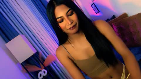 yourprettybella_ts online show from March 23, 6:02 pm