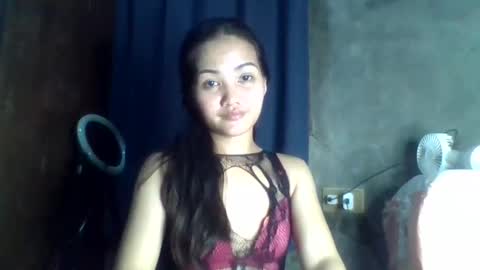 yourqueen1101 online show from March 13, 2:31 pm