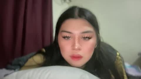 yoursexytowngirl online show from April 7, 8:00 pm