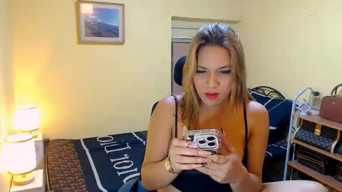 Snapshot of yoursweetangelxxx chatting on February 28, 10:09 am YourDreamgirl  online show from February 28, 10:09 am