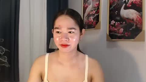 yourtinybunny online show from September 18, 11:14 am