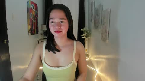 yourtinybunny online show from September 24, 4:36 pm